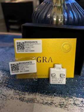 Moissanite Round Stud Earrings with GRA Certificate, 6.0 mm, 1.6 ct, Color:D